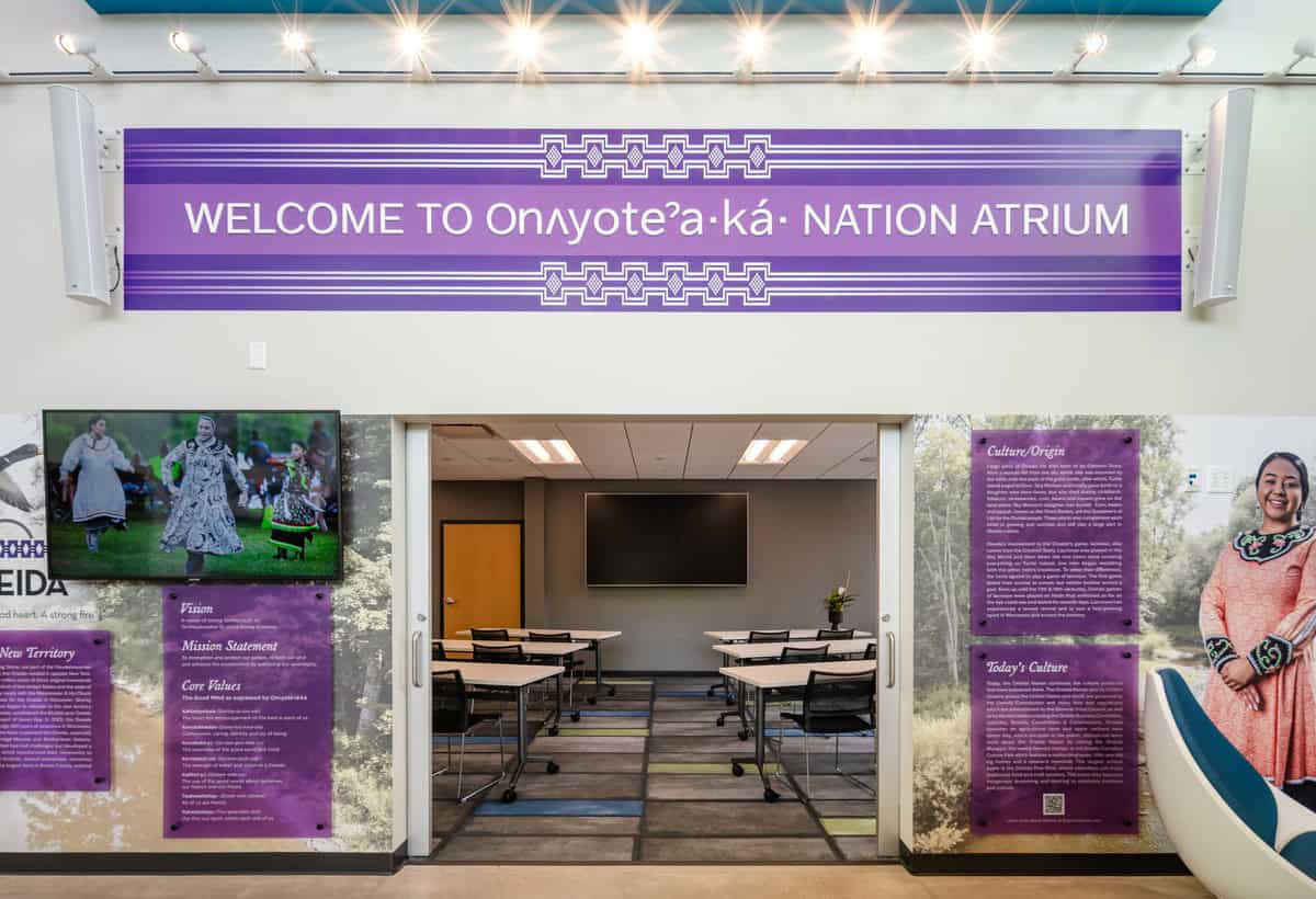 Discover Green Bay Visitor Center Oneida Atrium